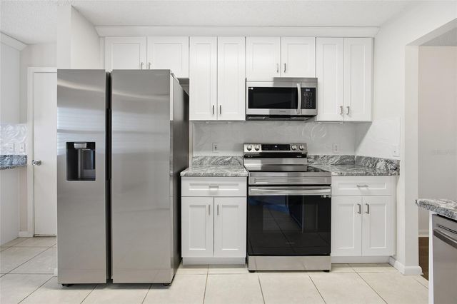 8961 SW 96TH LANE C, Ocala, FL 34481