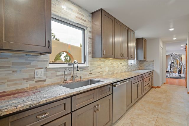 14 Verano Loop, Santa Fe, NM 87508