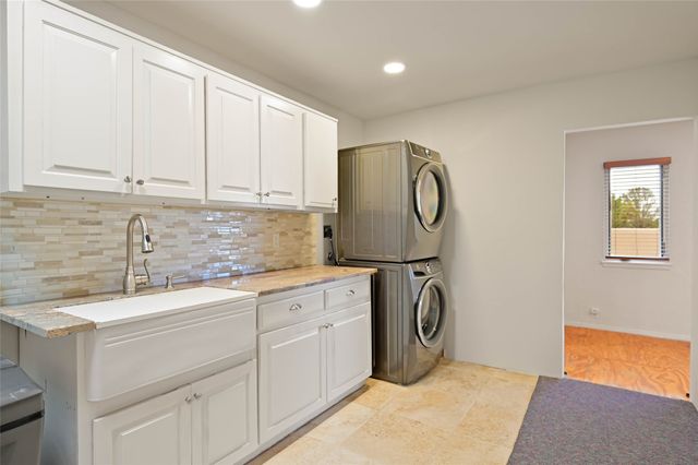 14 Verano Loop, Santa Fe, NM 87508