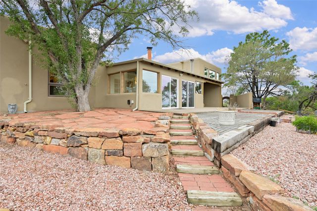 14 Verano Loop, Santa Fe, NM 87508