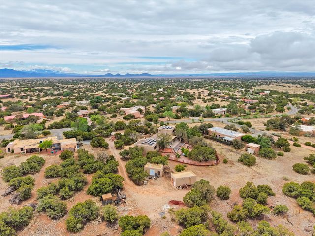 14 Verano Loop, Santa Fe, NM 87508