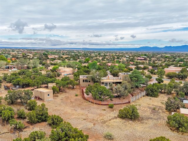14 Verano Loop, Santa Fe, NM 87508
