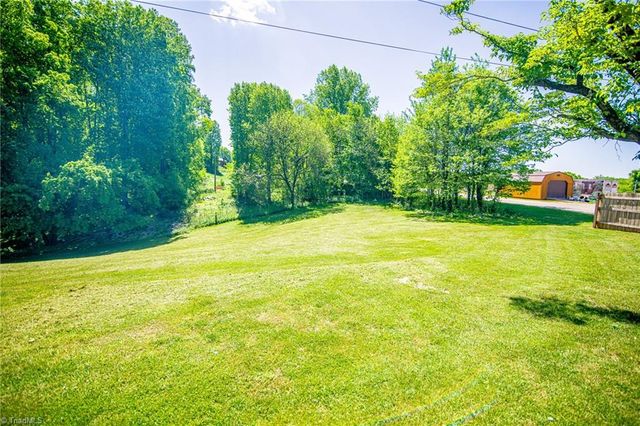 184 Beasley Road, Mount Airy, NC 27030