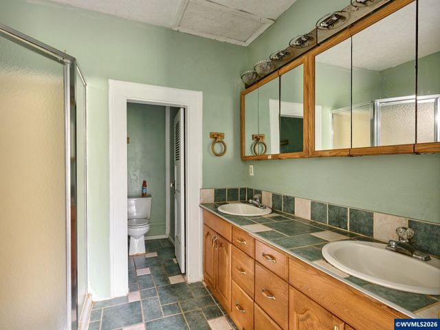 1740 Hardcastle Av, Woodburn, OR 97071