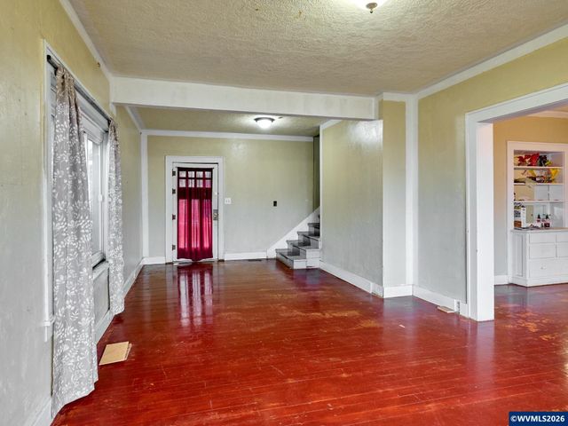 1740 Hardcastle Av, Woodburn, OR 97071