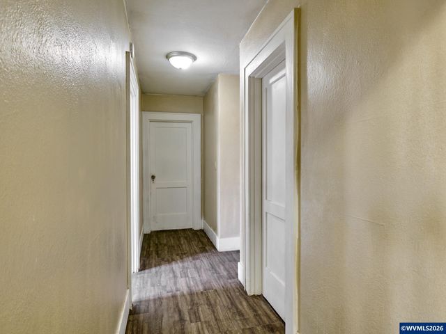 1740 Hardcastle Av, Woodburn, OR 97071