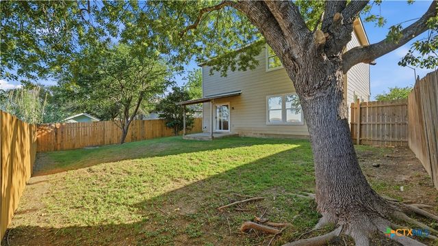 821 Benning, San Marcos, TX 78666
