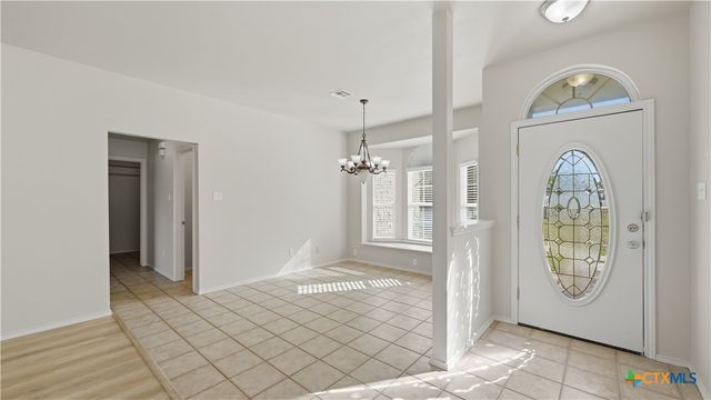 821 Benning, San Marcos, TX 78666