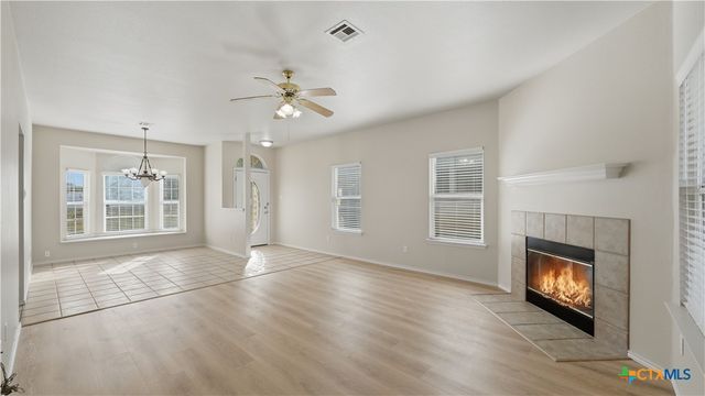 821 Benning, San Marcos, TX 78666