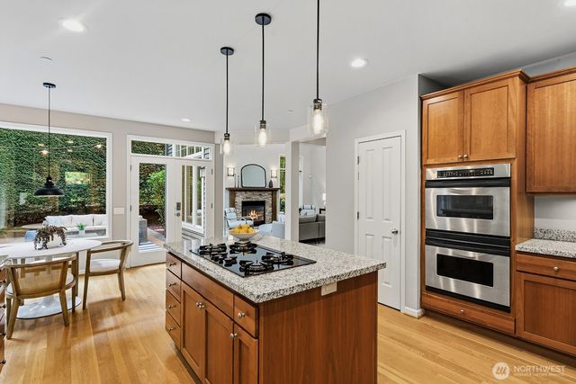6323 NE 130th Place, Kirkland, WA 98034