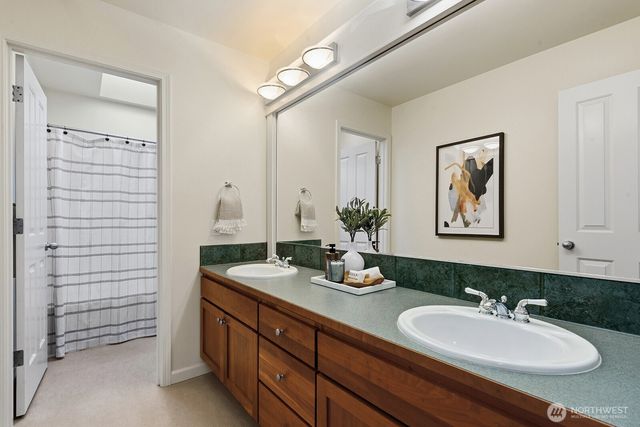 6323 NE 130th Place, Kirkland, WA 98034