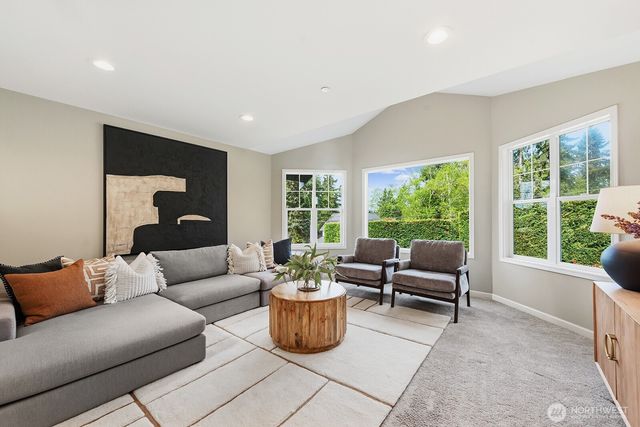 6323 NE 130th Place, Kirkland, WA 98034