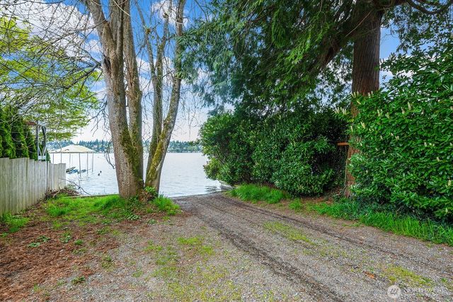 6323 NE 130th Place, Kirkland, WA 98034