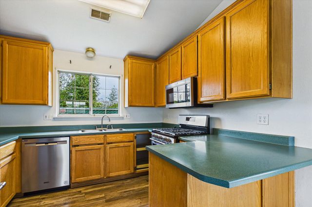 560 Baker Road, Mckinleyville, CA 95519