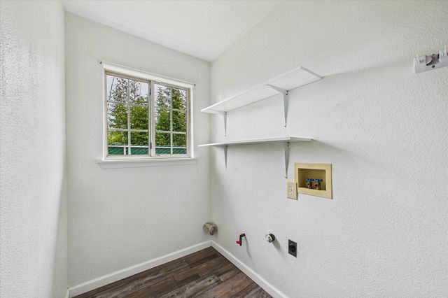 560 Baker Road, Mckinleyville, CA 95519