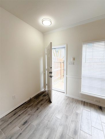 17497 Red Oak Drive 7497, Houston, TX 77090