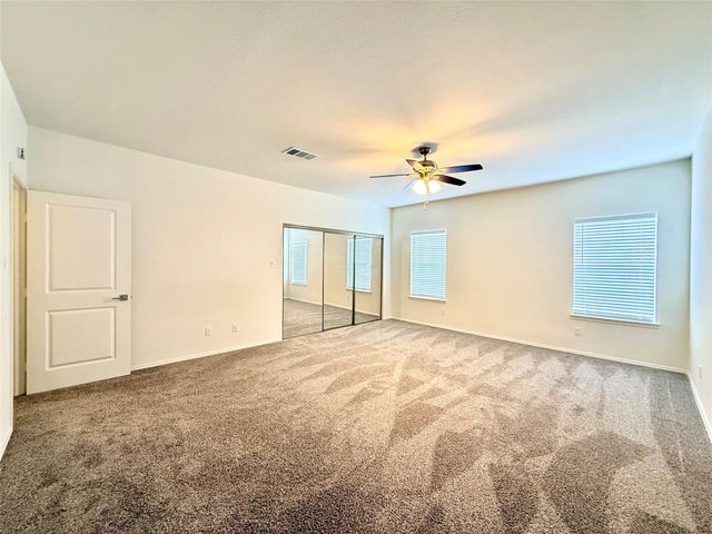 17497 Red Oak Drive 7497, Houston, TX 77090