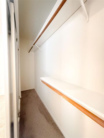 17497 Red Oak Drive 7497, Houston, TX 77090