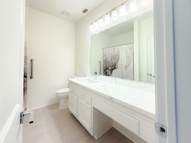 17497 Red Oak Drive 7497, Houston, TX 77090