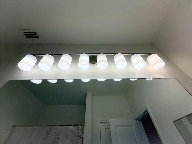 17497 Red Oak Drive 7497, Houston, TX 77090