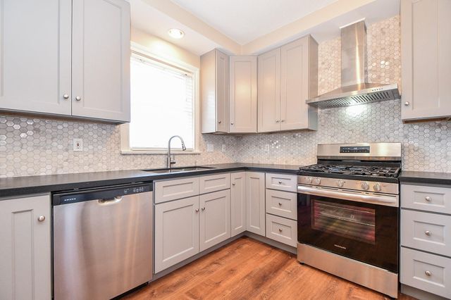 1632 Bonnie Brae Street B, Houston, TX 77006