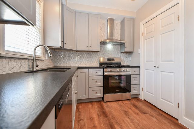 1632 Bonnie Brae Street B, Houston, TX 77006