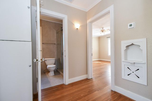 1632 Bonnie Brae Street B, Houston, TX 77006