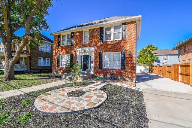 1632 Bonnie Brae Street B, Houston, TX 77006