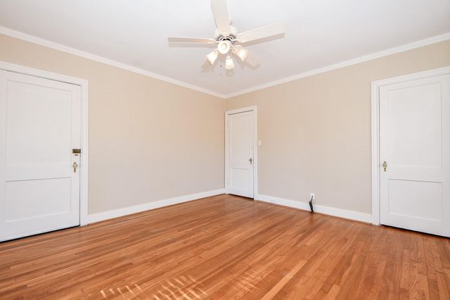 1632 Bonnie Brae Street B, Houston, TX 77006