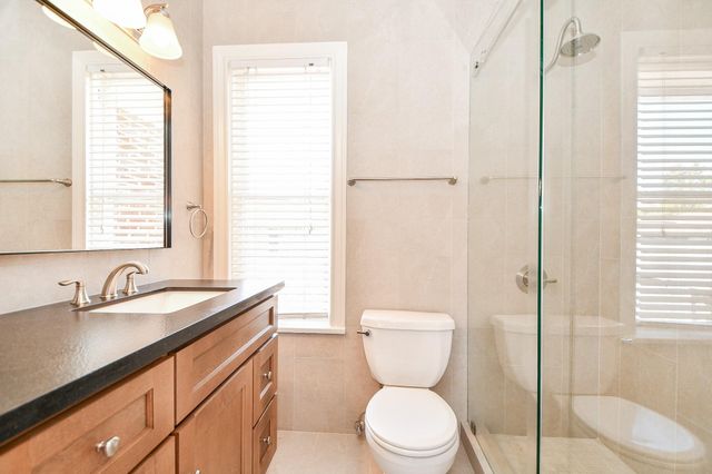 1632 Bonnie Brae Street B, Houston, TX 77006