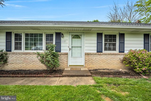 2205 WALKER MILL RD, Harrisburg, PA 17110