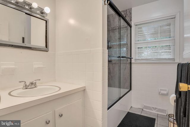 2205 WALKER MILL RD, Harrisburg, PA 17110