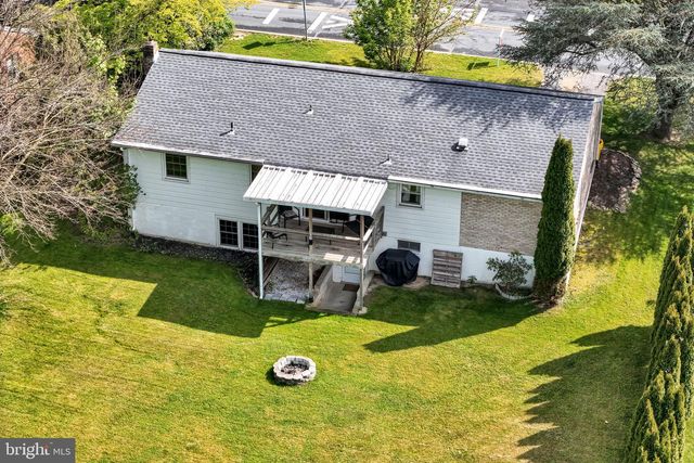 2205 WALKER MILL RD, Harrisburg, PA 17110