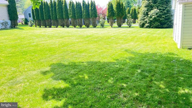 2205 WALKER MILL RD, Harrisburg, PA 17110