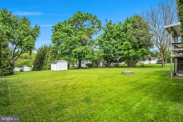 2205 WALKER MILL RD, Harrisburg, PA 17110