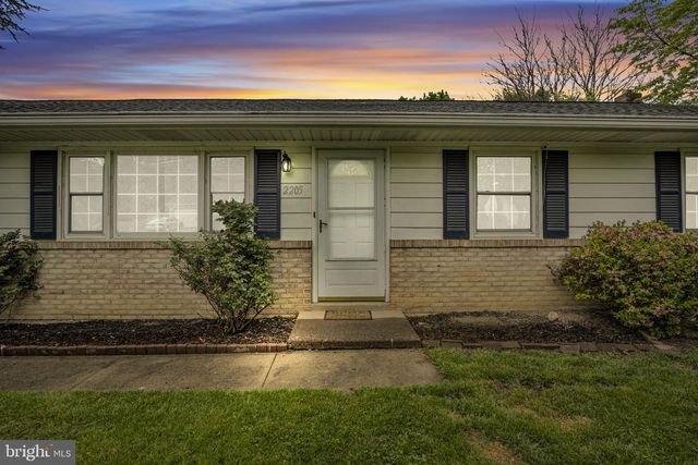 2205 WALKER MILL RD, Harrisburg, PA 17110