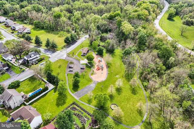 2205 WALKER MILL RD, Harrisburg, PA 17110