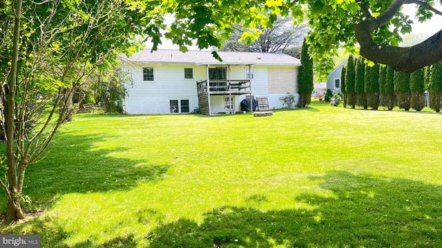 2205 WALKER MILL RD, Harrisburg, PA 17110