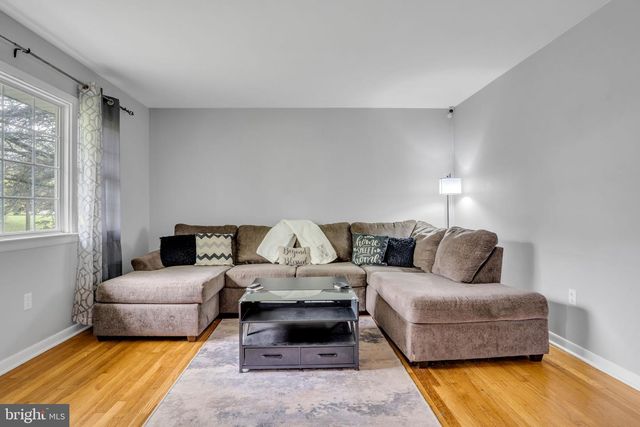 2205 WALKER MILL RD, Harrisburg, PA 17110