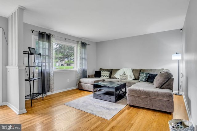 2205 WALKER MILL RD, Harrisburg, PA 17110