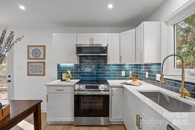 40 Arthur Road, Asheville, NC 28806