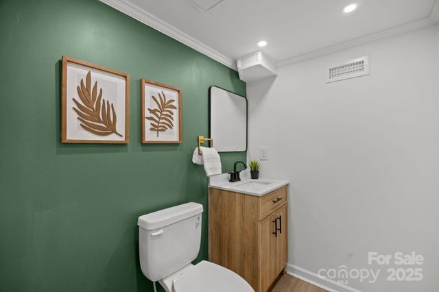 40 Arthur Road, Asheville, NC 28806