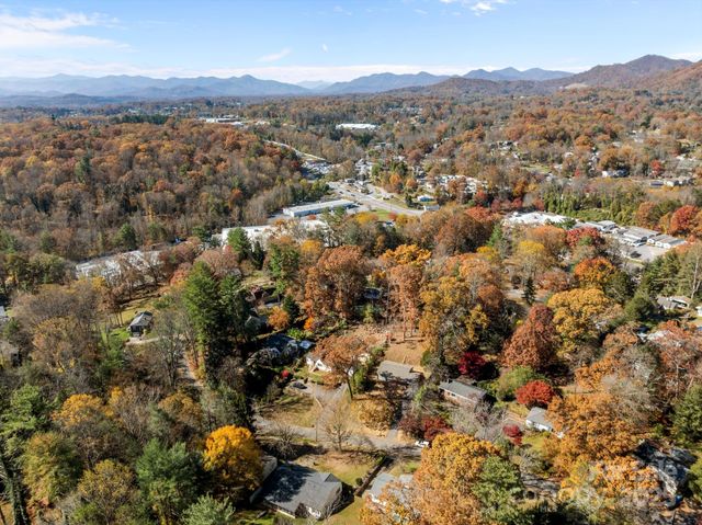 40 Arthur Road, Asheville, NC 28806