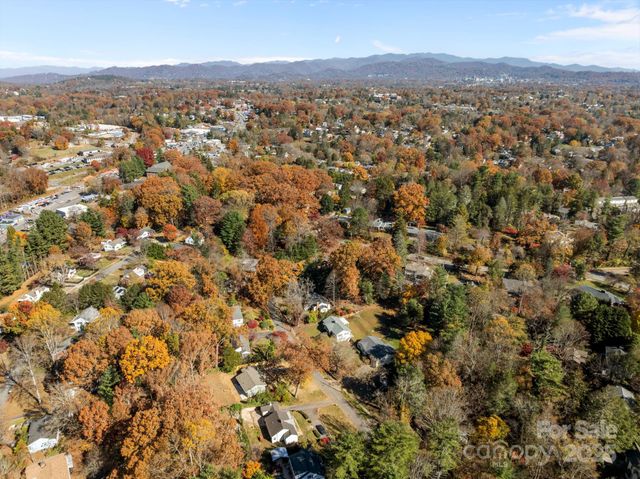 40 Arthur Road, Asheville, NC 28806