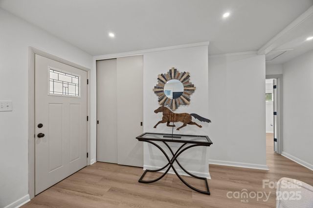 40 Arthur Road, Asheville, NC 28806