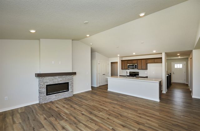 1147 NW Petersen Drive, Waukee, IA 50263