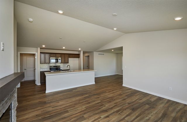 1147 NW Petersen Drive, Waukee, IA 50263