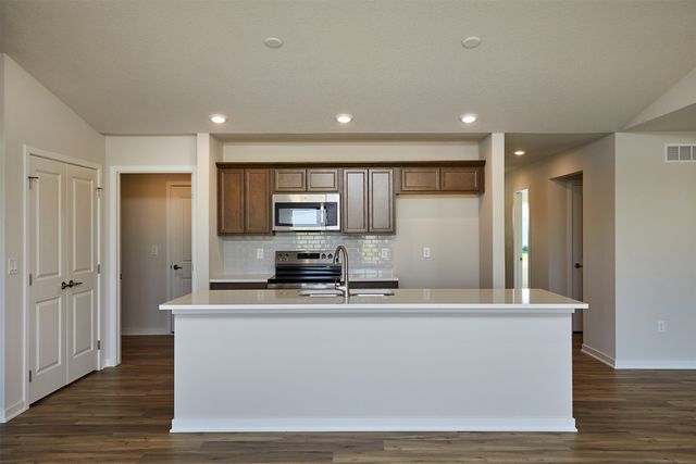 1147 NW Petersen Drive, Waukee, IA 50263