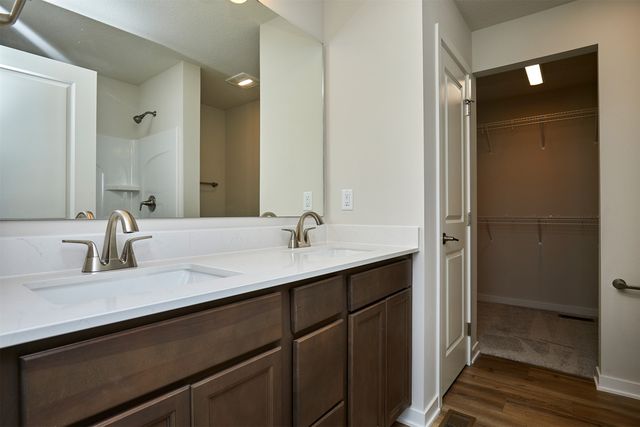 1147 NW Petersen Drive, Waukee, IA 50263