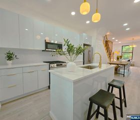 62 Union Street, Jersey City, NJ 07304